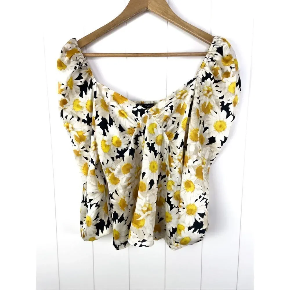 Zara Daisy Pattern Peasant Blouse Floral V‎ Neck Puff Sleeves Size S